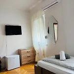 Oak Nest * Mostar