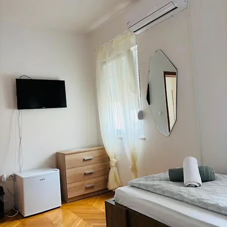 Oak Nest * موستار